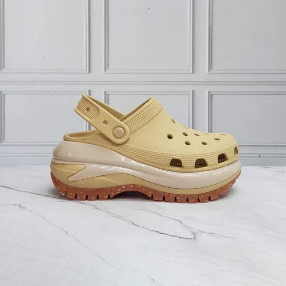 WMN CROCS MEGA CRUSH COLORDIP CLOG KHAKI FOR HER