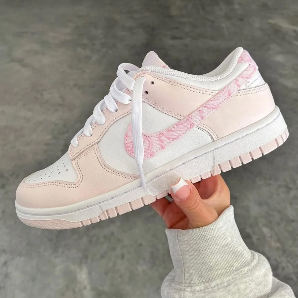 NIKE DUNK LOW PINK PAISLEY