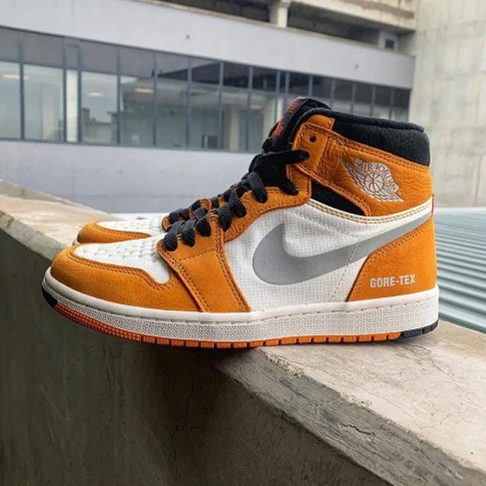 Air Jordan retro 1 High Element Goretex Light Curry