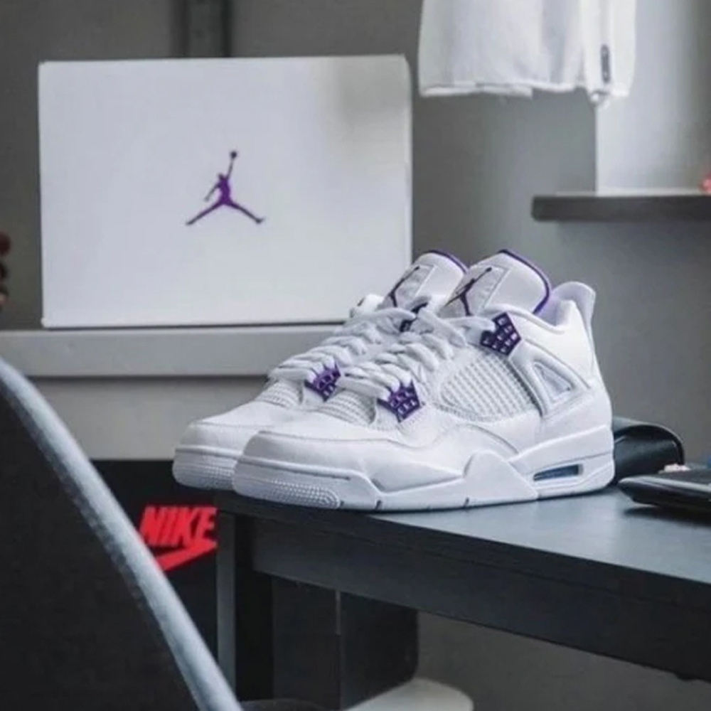 Air JORDAN RETRO 4 METALLIC PURPLE SEMI UA