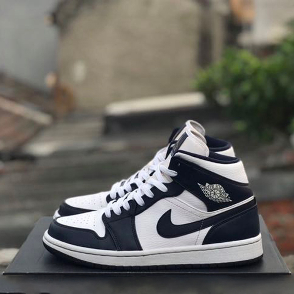 NIKE AIR JORDAN 1 MID OBSIDIAN