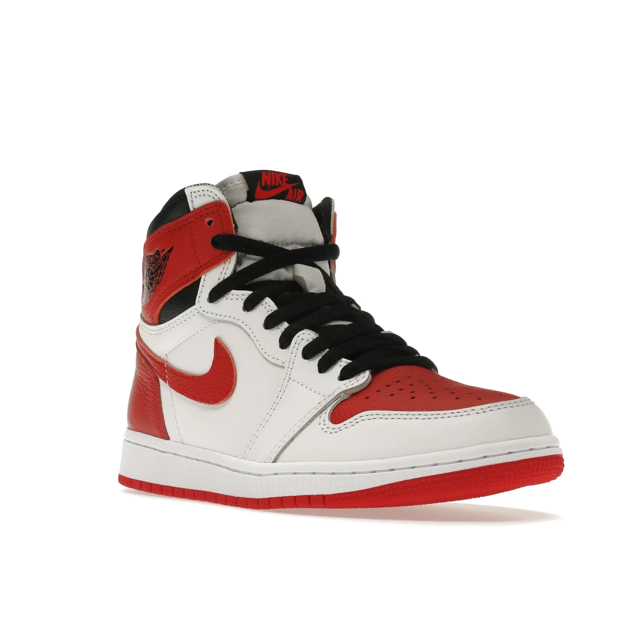 NIKE AIR JORDAN 1 RETRO HIGH HERITAGE