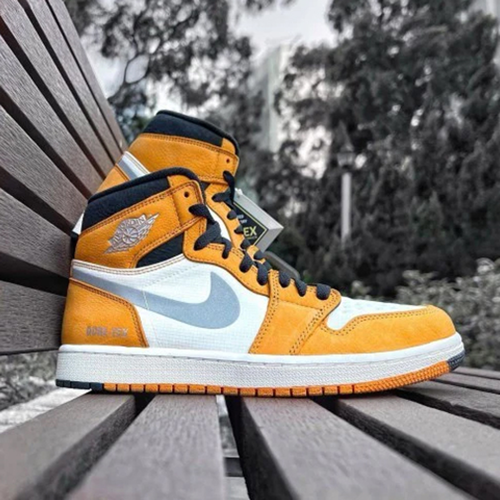 Air Jordan retro 1 High Element Goretex Light Curry