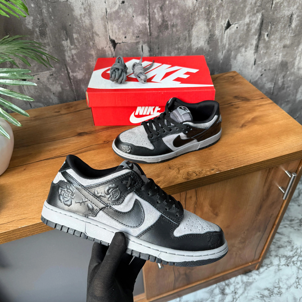 Nike Dunk Low Black Rose